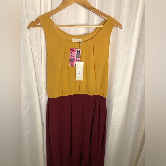 BLVD Mustard Asymmetrical Dress size Large NWT - Picture 8 of 15